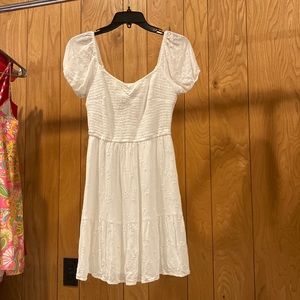 Light Weight Summer Hollister Dress size small 🤍